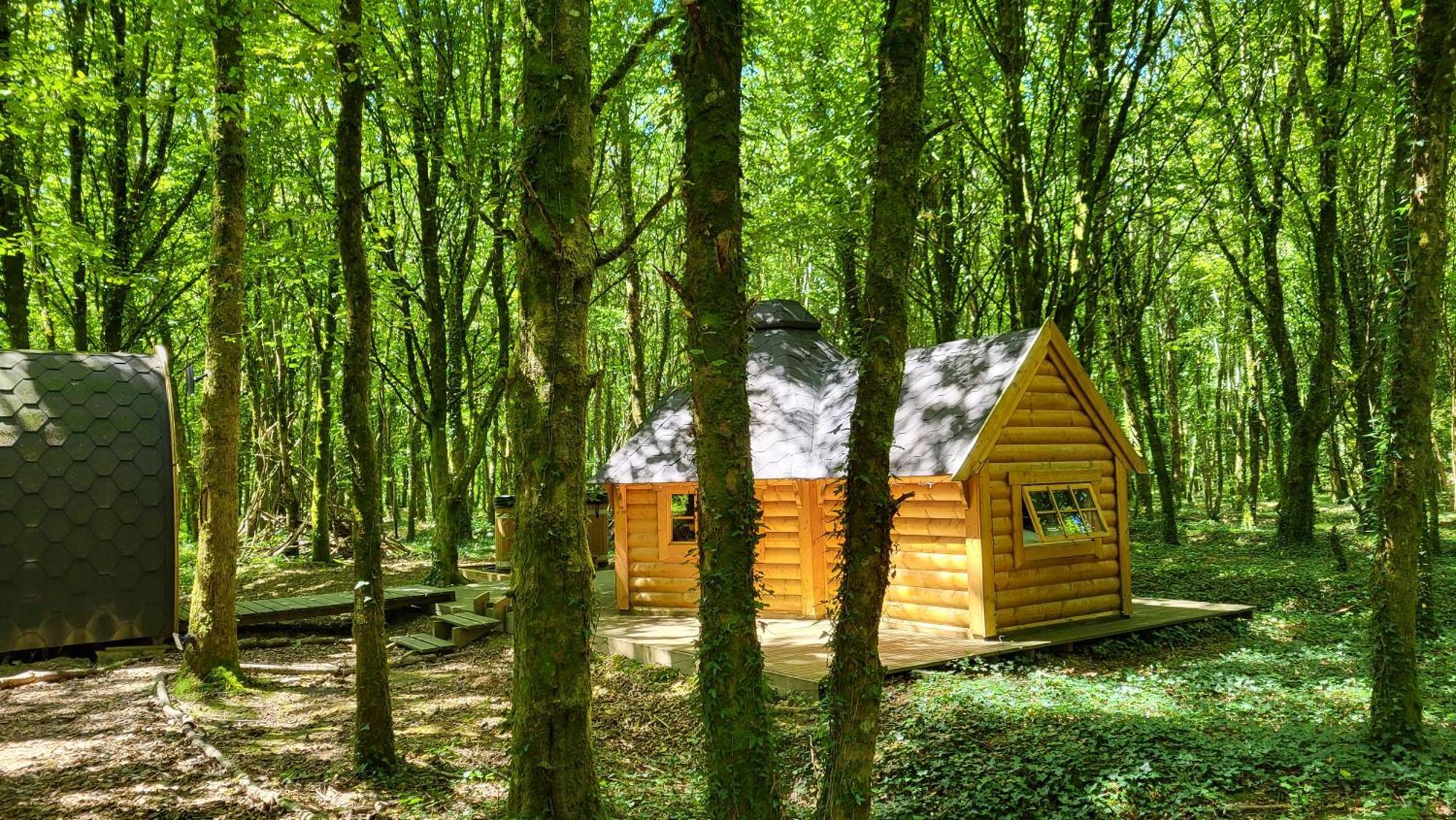 Le Domaine Insolite De Broceliande แปงปง ภายนอก รูปภาพ