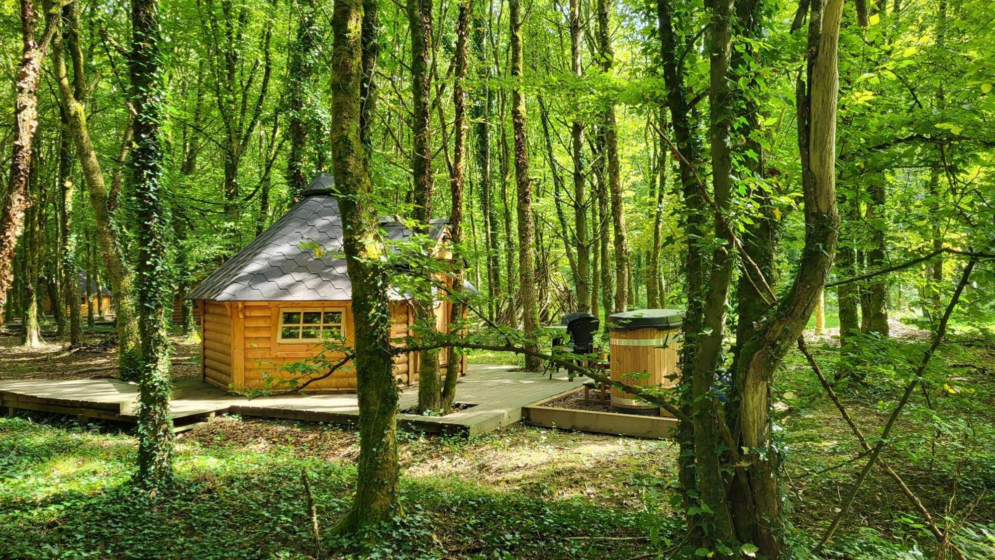 Le Domaine Insolite De Broceliande แปงปง ภายนอก รูปภาพ