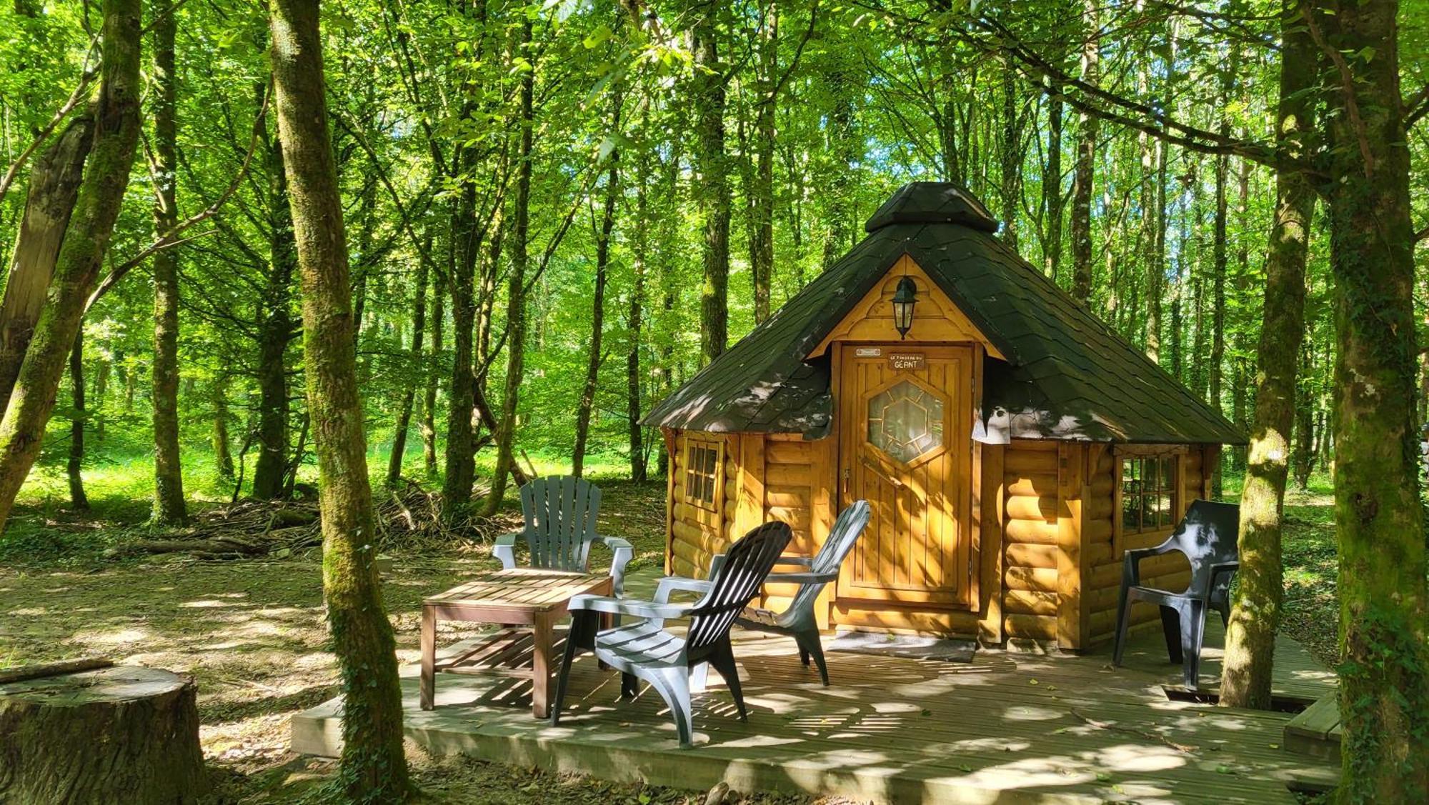 Le Domaine Insolite De Broceliande แปงปง ภายนอก รูปภาพ