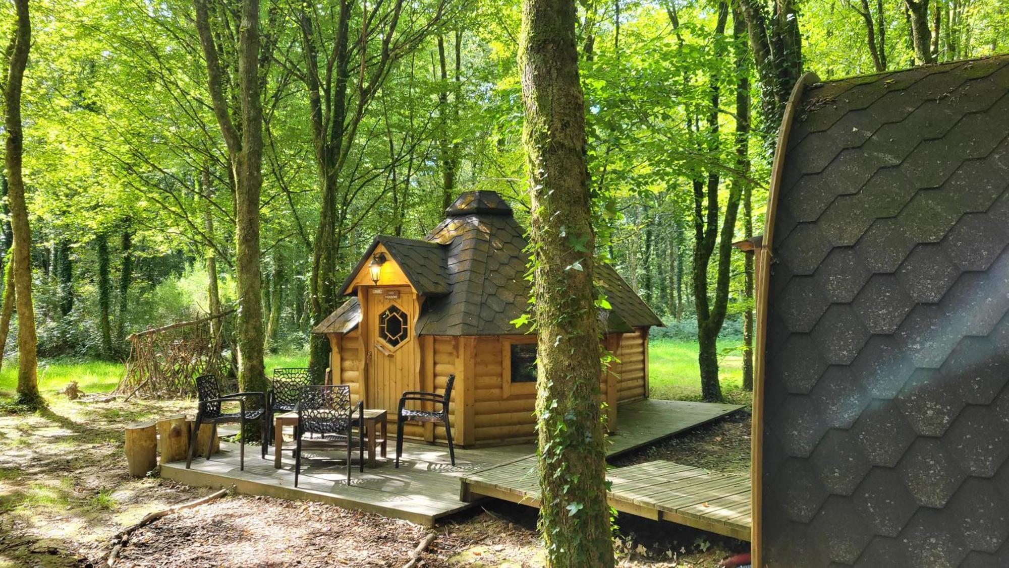 Le Domaine Insolite De Broceliande แปงปง ภายนอก รูปภาพ