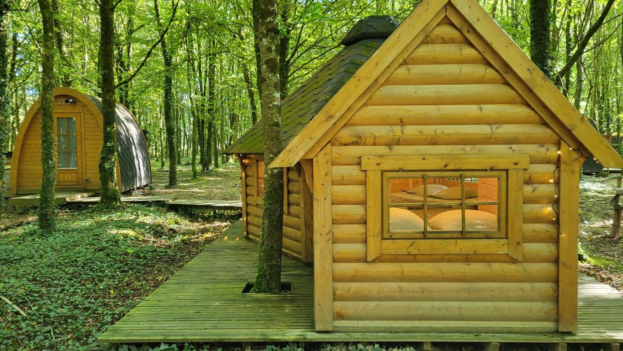 Le Domaine Insolite De Broceliande แปงปง ภายนอก รูปภาพ